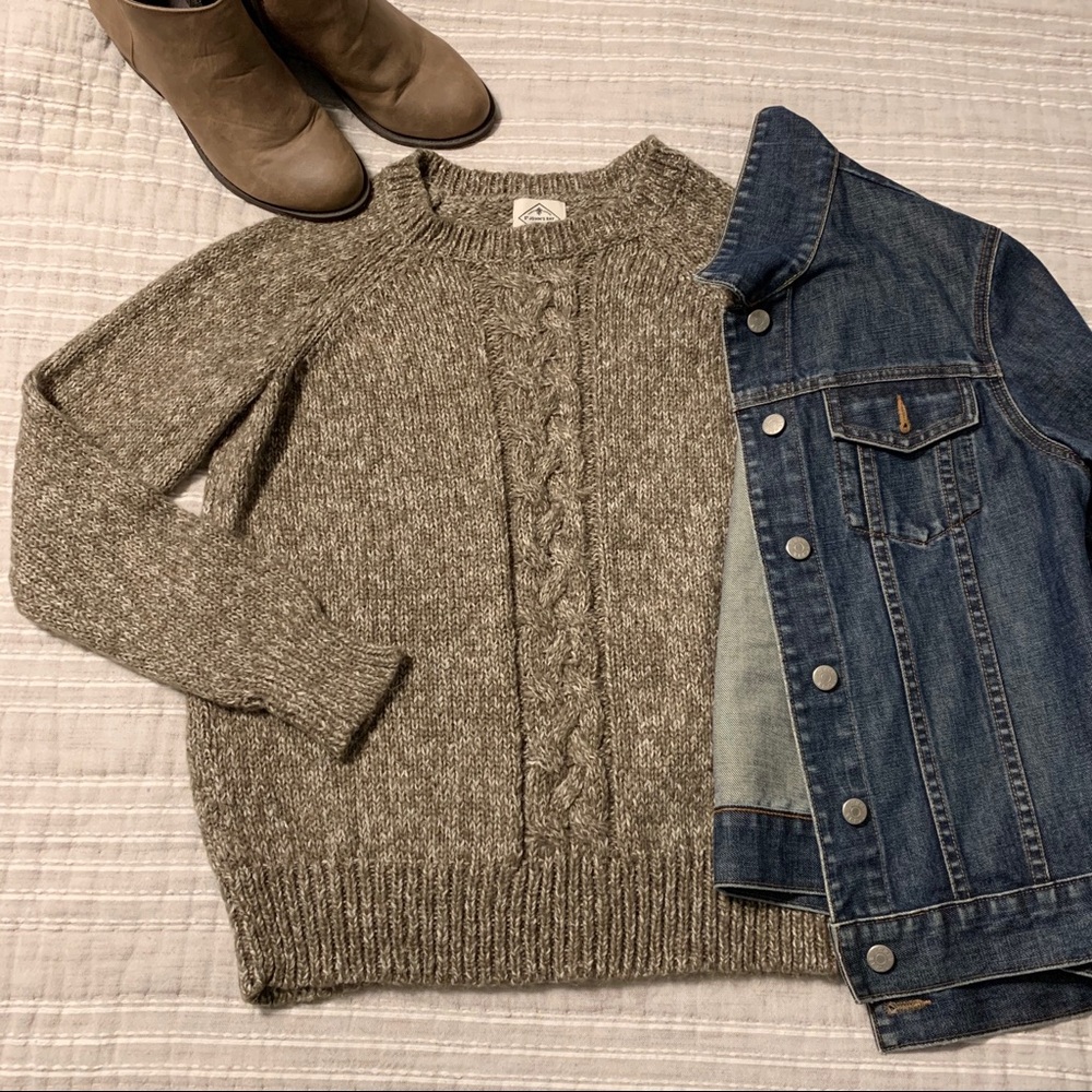 ST John’s Bay sweater